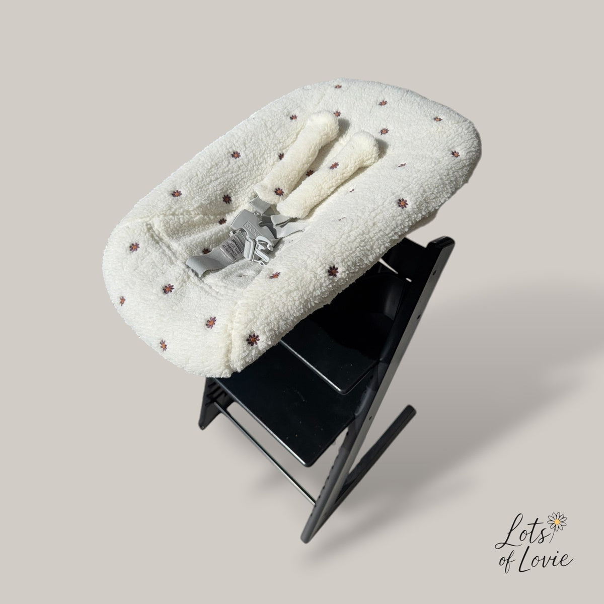 Hoes voor Stokke  tripp trapp Newborn - Teddystof met paarse bloemetjes.