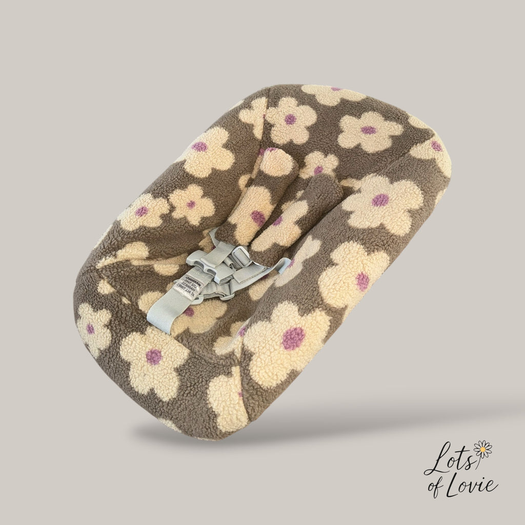 Hoes voor Stokke Tripp Trapp Newborn - teddystof met bloemen – Lots of Lovie - kraamcadeau