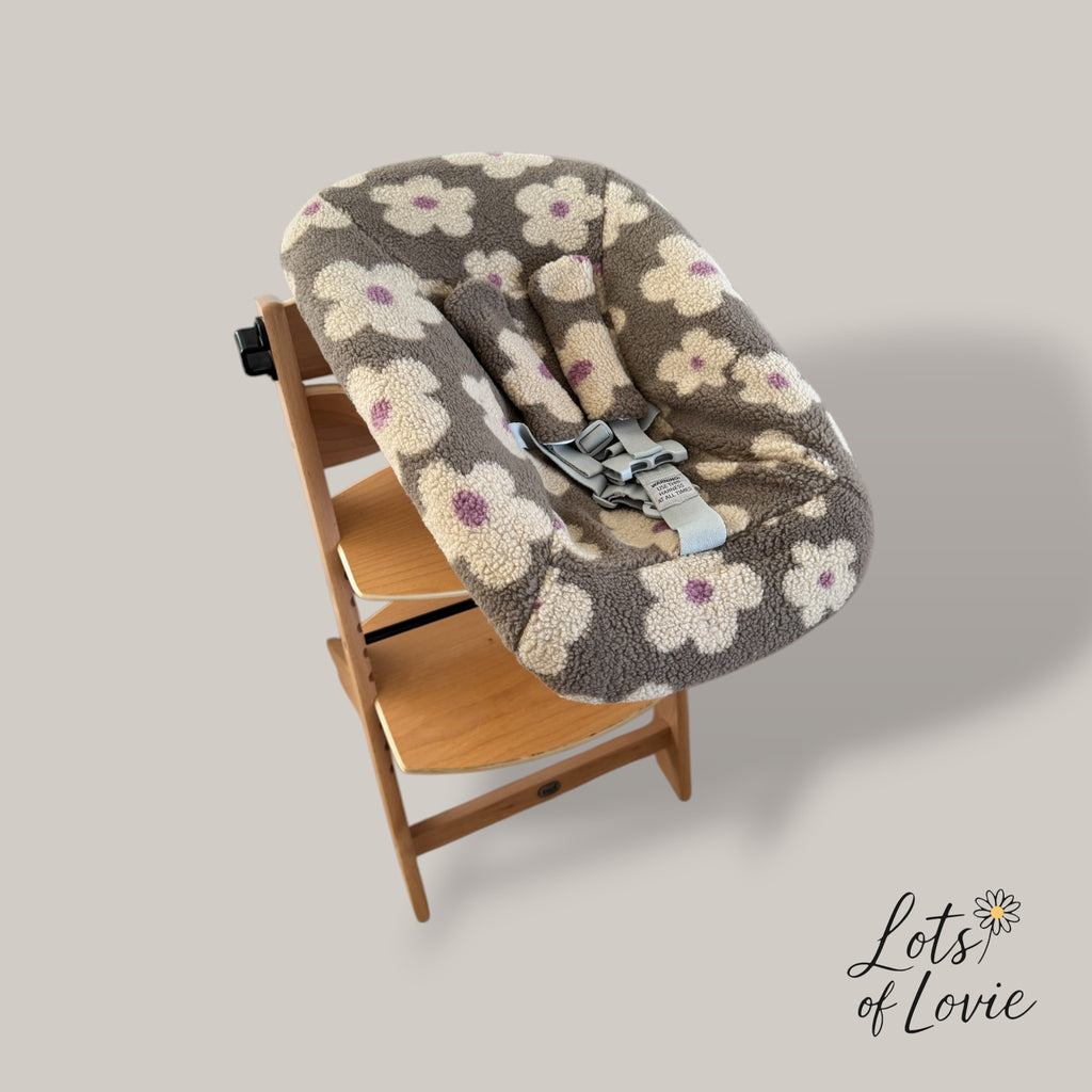 Hoes voor Stokke Tripp Trapp Newborn - teddystof met bloemen – Lots of Lovie - kraamcadeau
