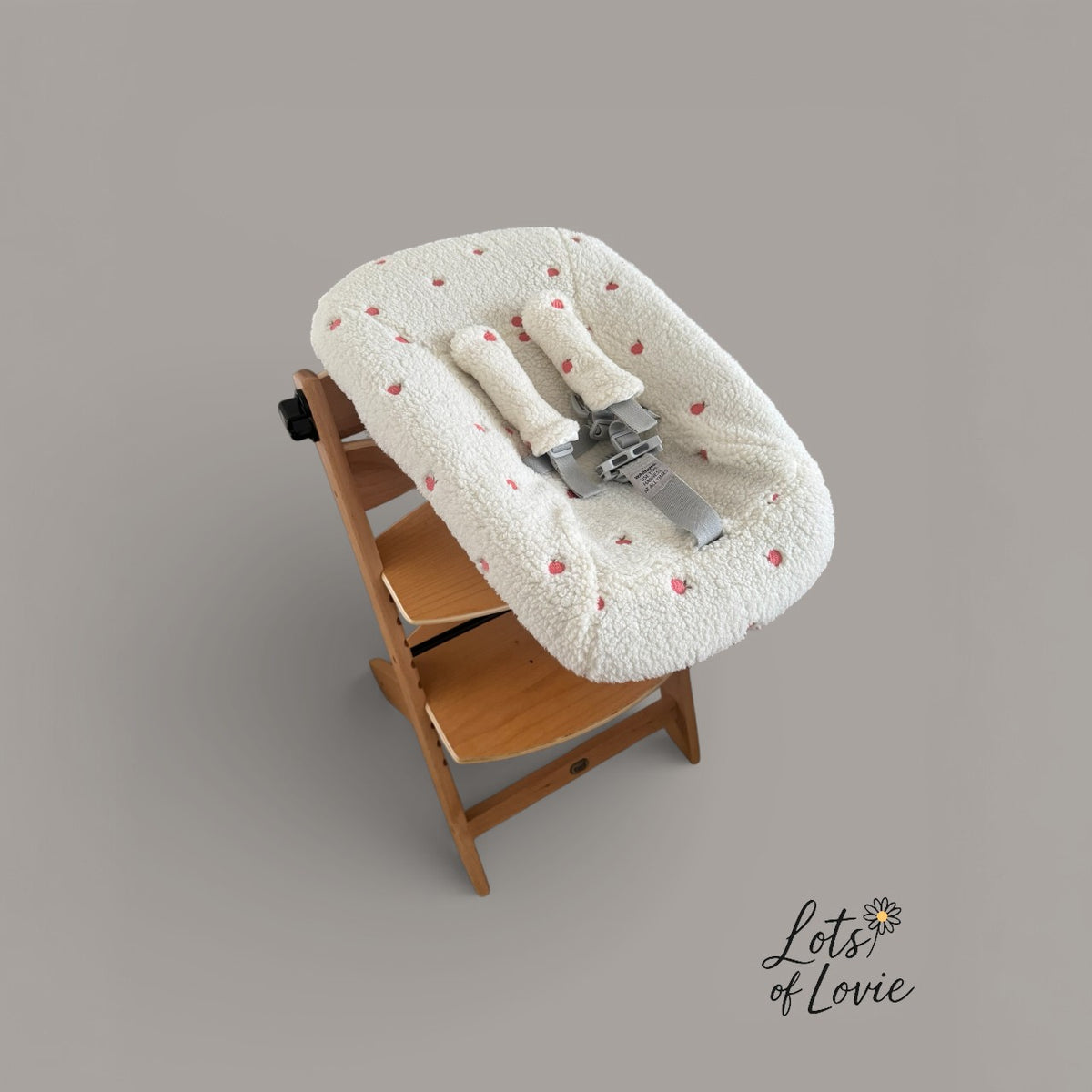 Hoes voor Stokke Tripp Trapp Newborn – Teddystof met peaches patroon – Lots of Lovie – Kraamcadeau